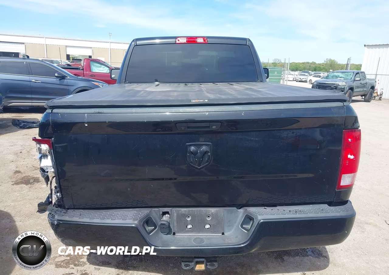 2017 Ram 1500 Express 4X2 6'4 Box VIN:3C6JR6AG9HG563376 - 16