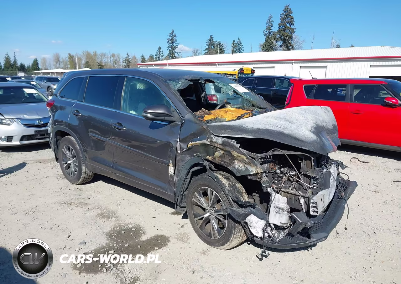 2018 Toyota Highlander Le