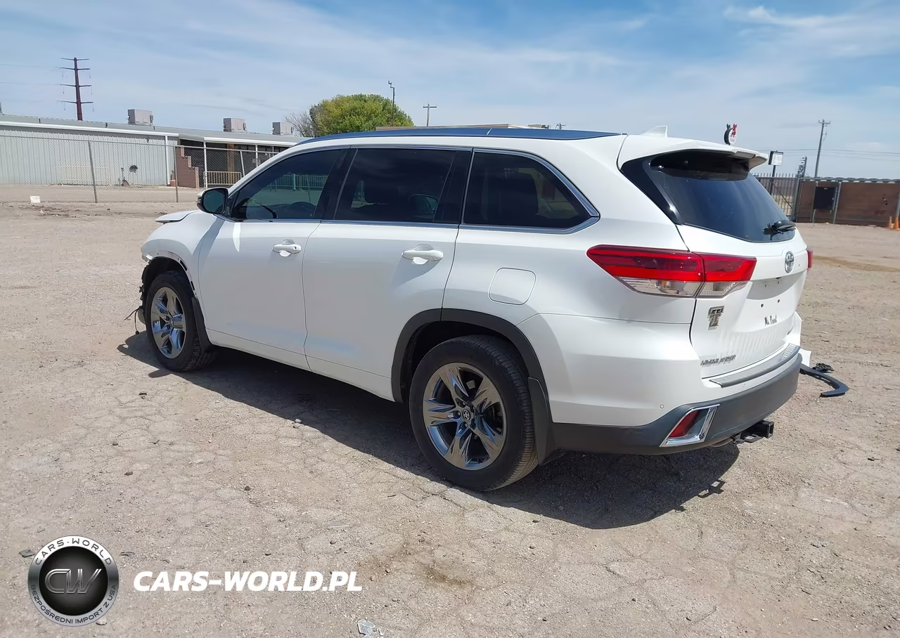 2017 Toyota Highlander Limited Platinum VIN:5TDDZRFH8HS362322 - 3