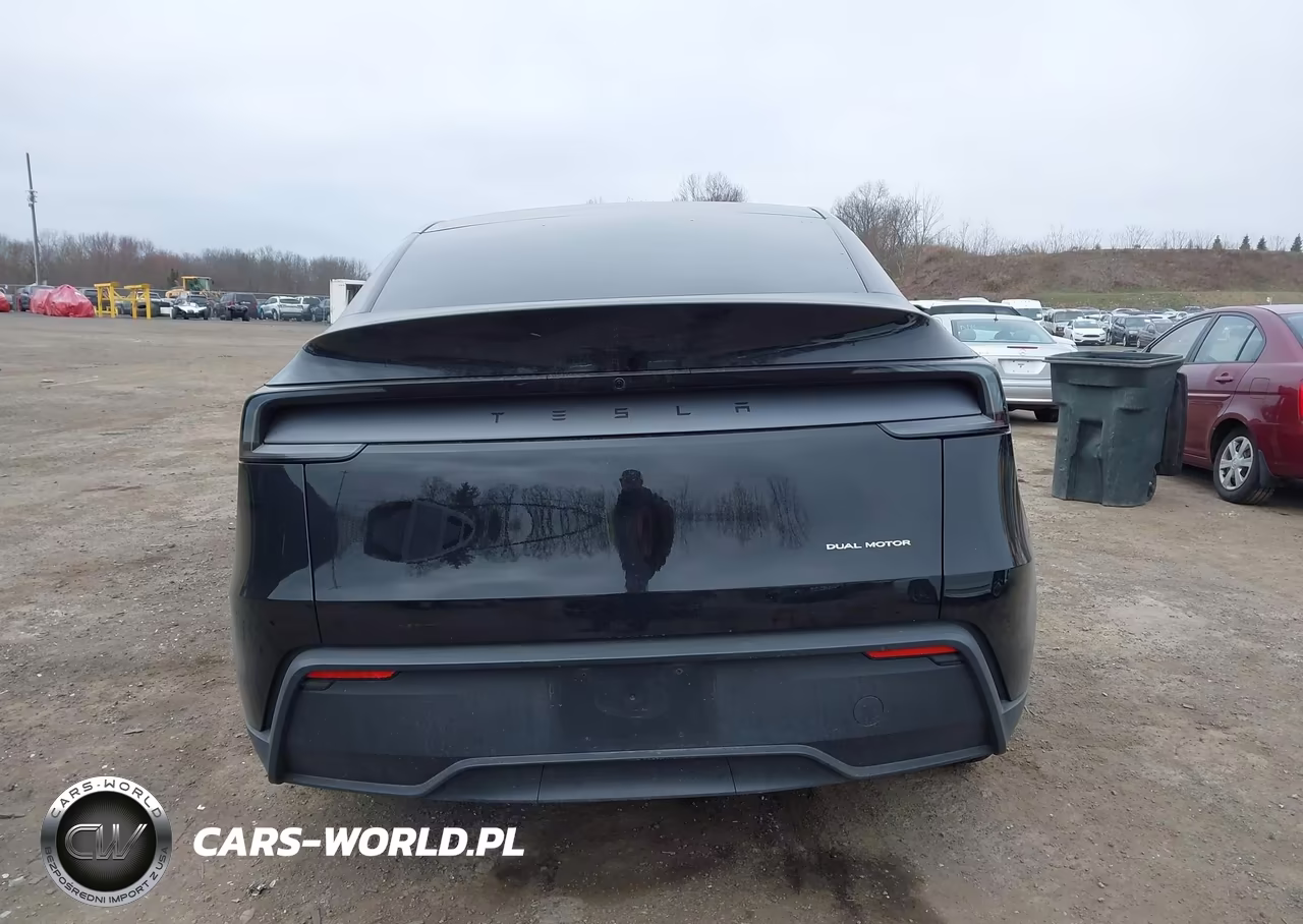 2026 Tesla Model Y All-Wheel Drive-Long Range Launch Series-Premium All-Wheel Drive VIN:7SAYGDEE3TF554040 - 16