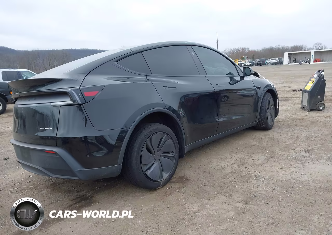 2026 Tesla Model Y All-Wheel Drive-Long Range Launch Series-Premium All-Wheel Drive VIN:7SAYGDEE3TF554040 - 4