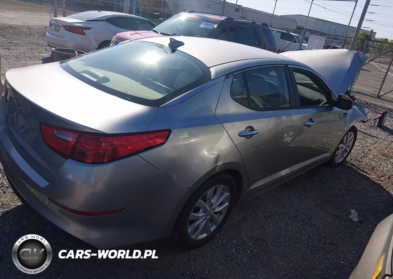 2015 Kia Optima Lx VIN:5XXGM4A75FG400763 - 4