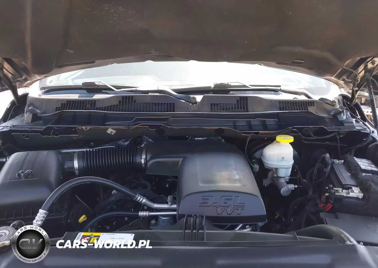2021 Ram 1500 Classic VIN:1C6RR6FG5MS504114 - 10