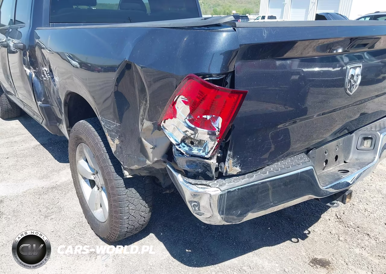2021 Ram 1500 Classic VIN:1C6RR6FG5MS504114 - 6