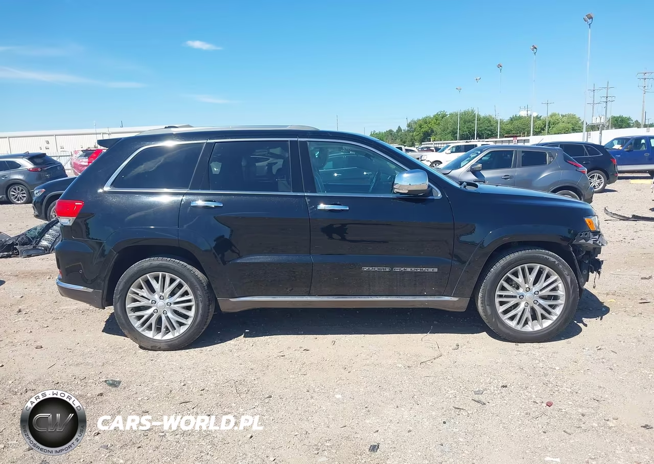 2018 Jeep Grand Cherokee Summit 4X2 VIN:1C4RJEJG7JC205070 - 14