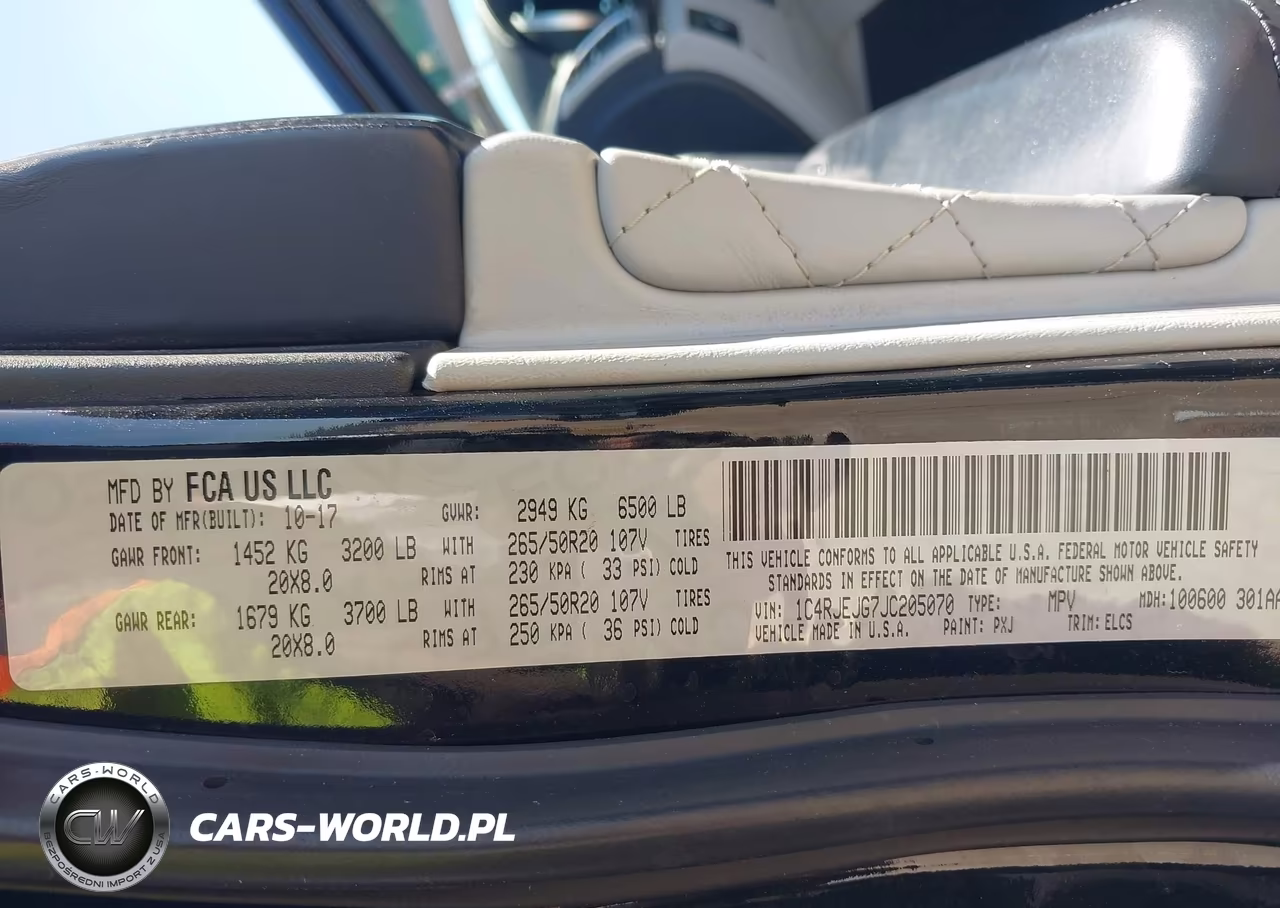 2018 Jeep Grand Cherokee Summit 4X2 VIN:1C4RJEJG7JC205070 - 9