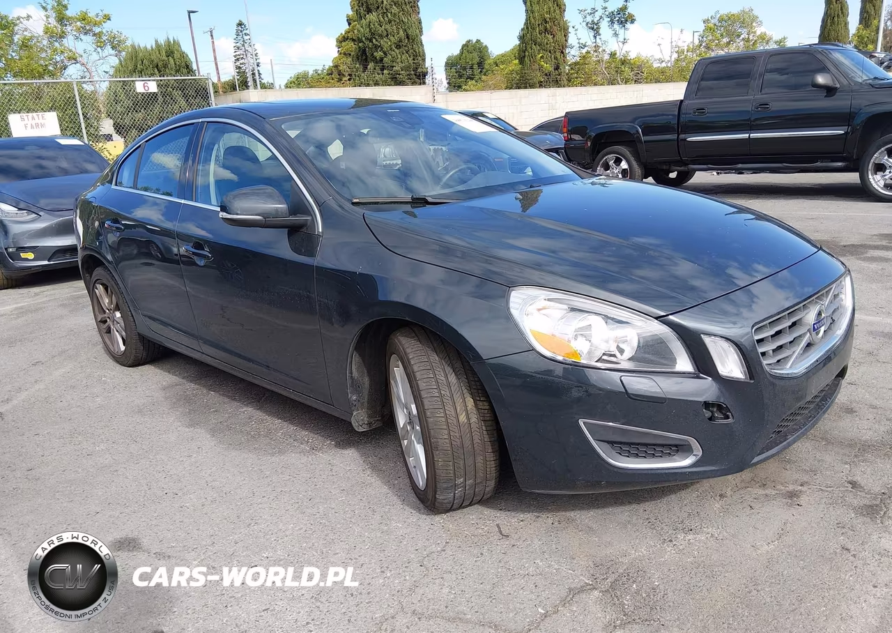 2013 Volvo S60 T5-T5 Platinum-T5 Premier-T5 Premier Plus