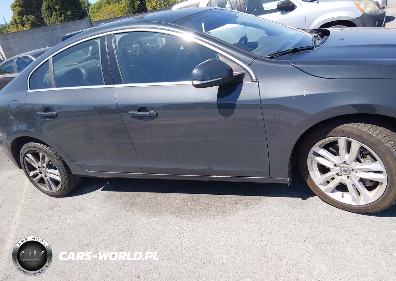2013 Volvo S60 T5-T5 Platinum-T5 Premier-T5 Premier Plus VIN:YV1612FS9D2189036 - 13
