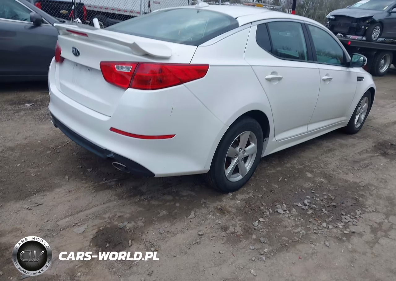 2015 Kia Optima Lx VIN:KNAGM4A79F5649603 - 4