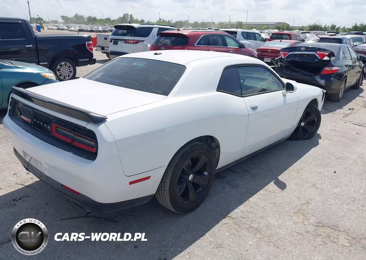 2016 Dodge Challenger Sxt VIN:2C3CDZAG5GH113647 - 4