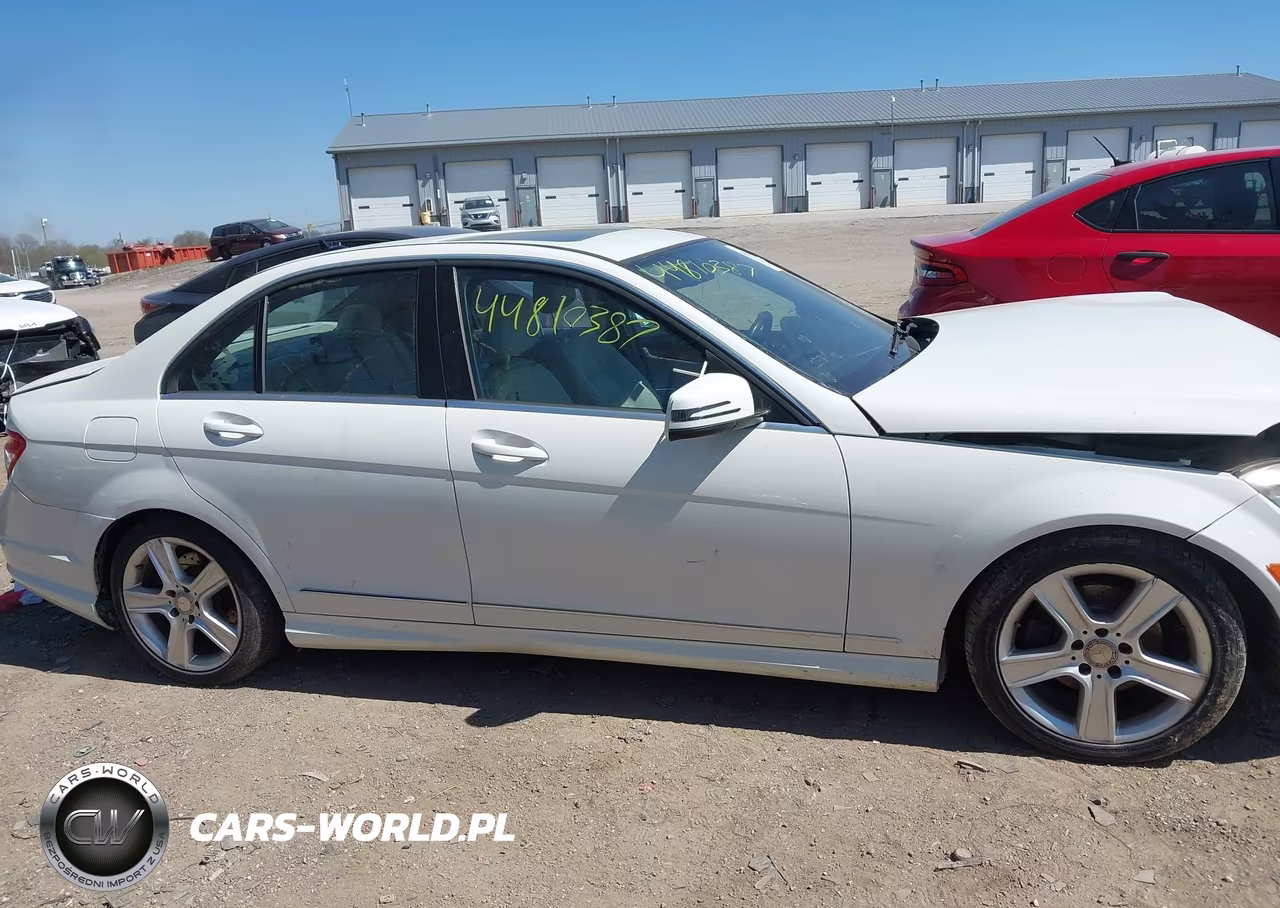 2011 Mercedes-Benz C 300 Sport 4Matic VIN:WDDGF8BB3BR144236 - 13