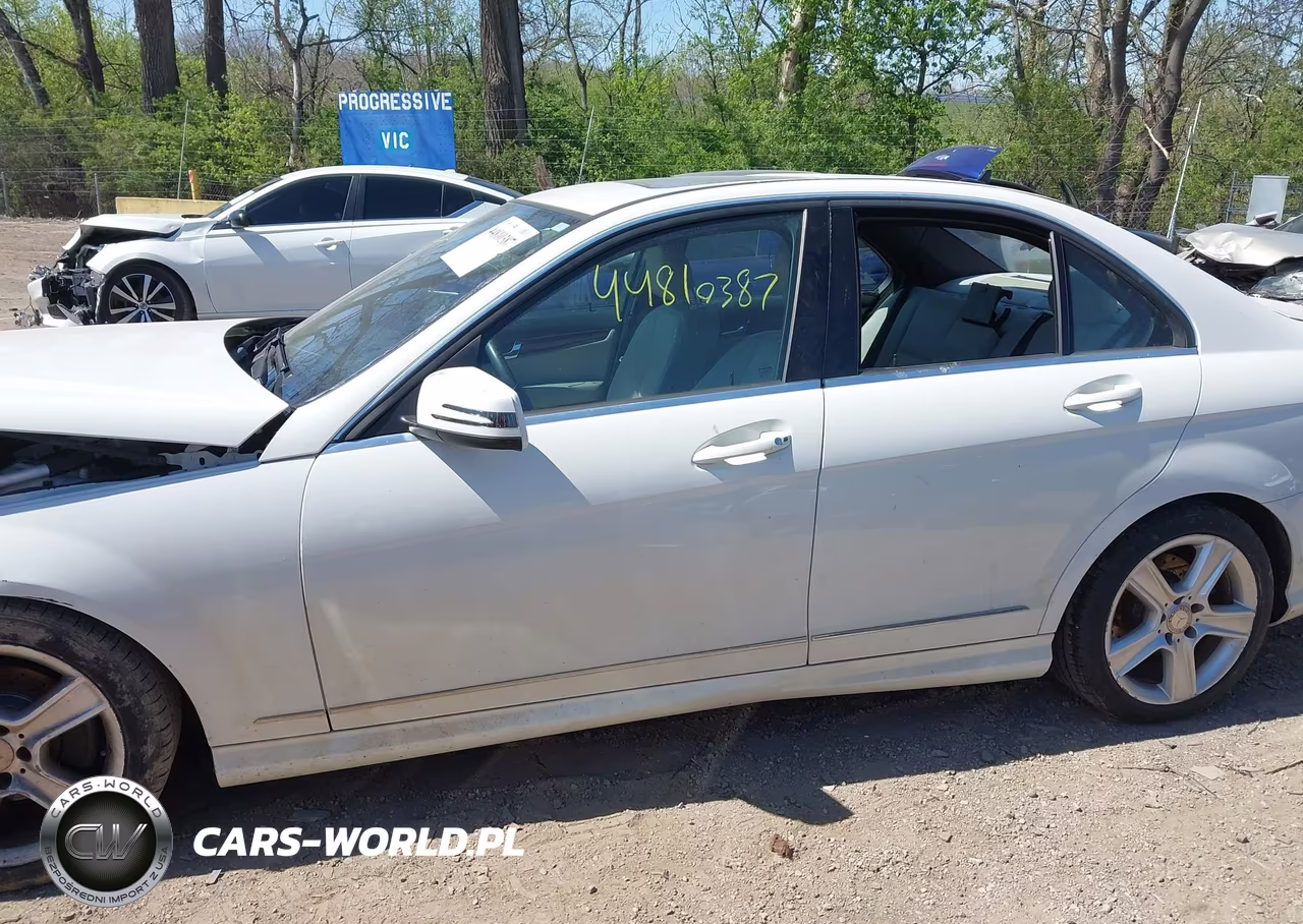 2011 Mercedes-Benz C 300 Sport 4Matic VIN:WDDGF8BB3BR144236 - 14