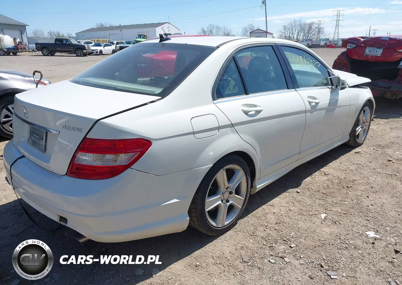 2011 Mercedes-Benz C 300 Sport 4Matic VIN:WDDGF8BB3BR144236 - 4