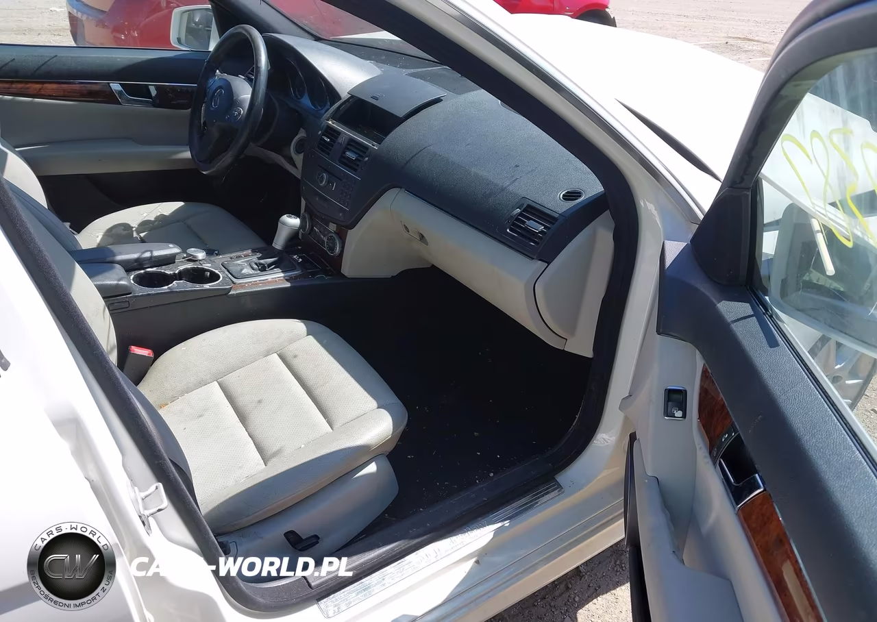 2011 Mercedes-Benz C 300 Sport 4Matic VIN:WDDGF8BB3BR144236 - 5