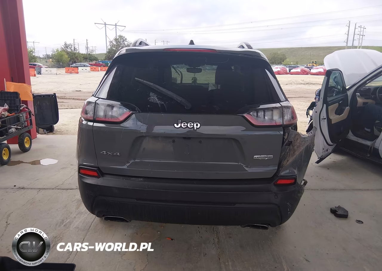 2021 Jeep Cherokee Latitude Lux 4X4 VIN:1C4PJMMX5MD141557 - 16