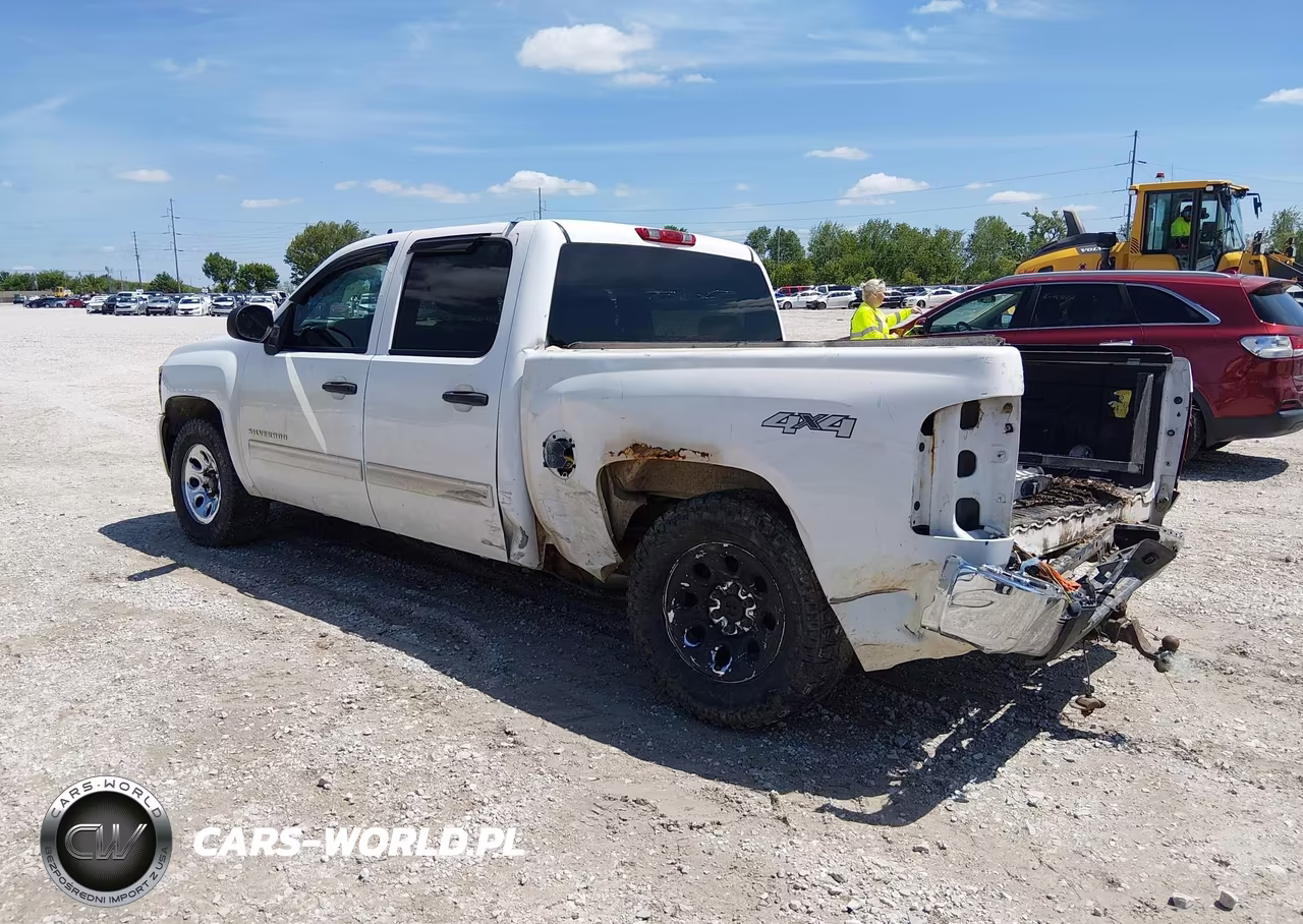 2010 Chevrolet Silverado 1500 Ls VIN:3GCRKREA0AG260239 - 3