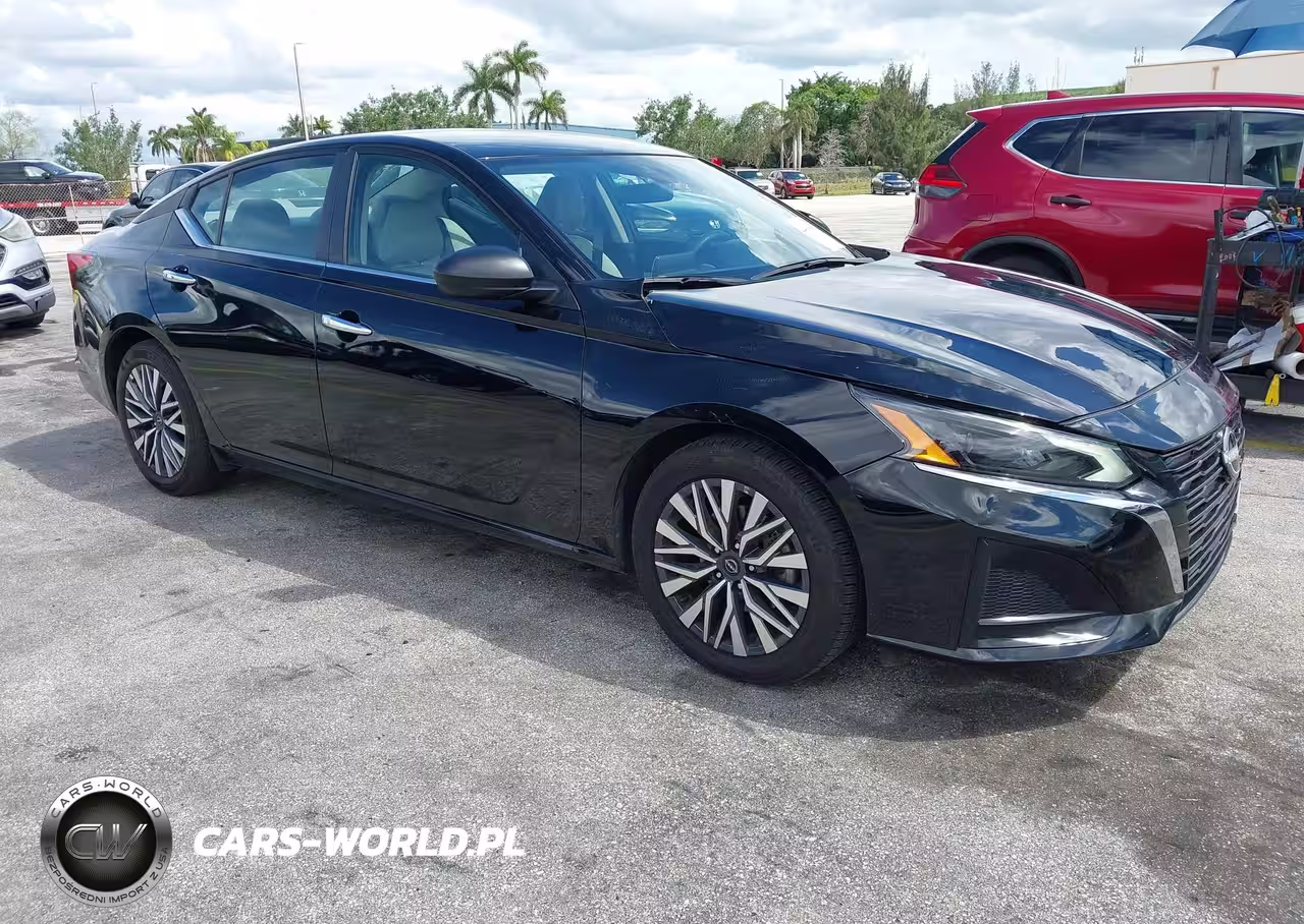 2025 Nissan Altima Sv Fwd