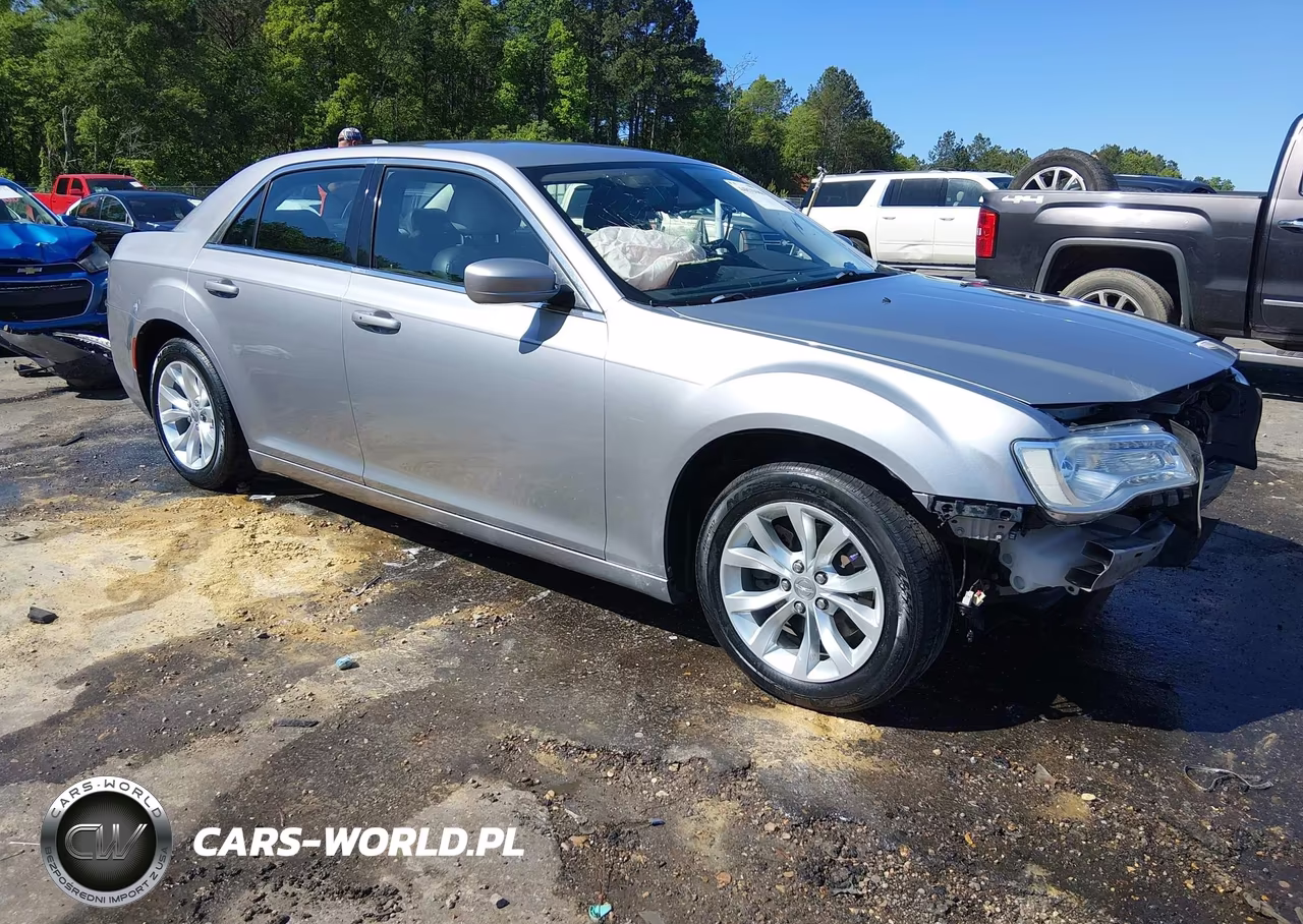 2015 Chrysler 300 Limited