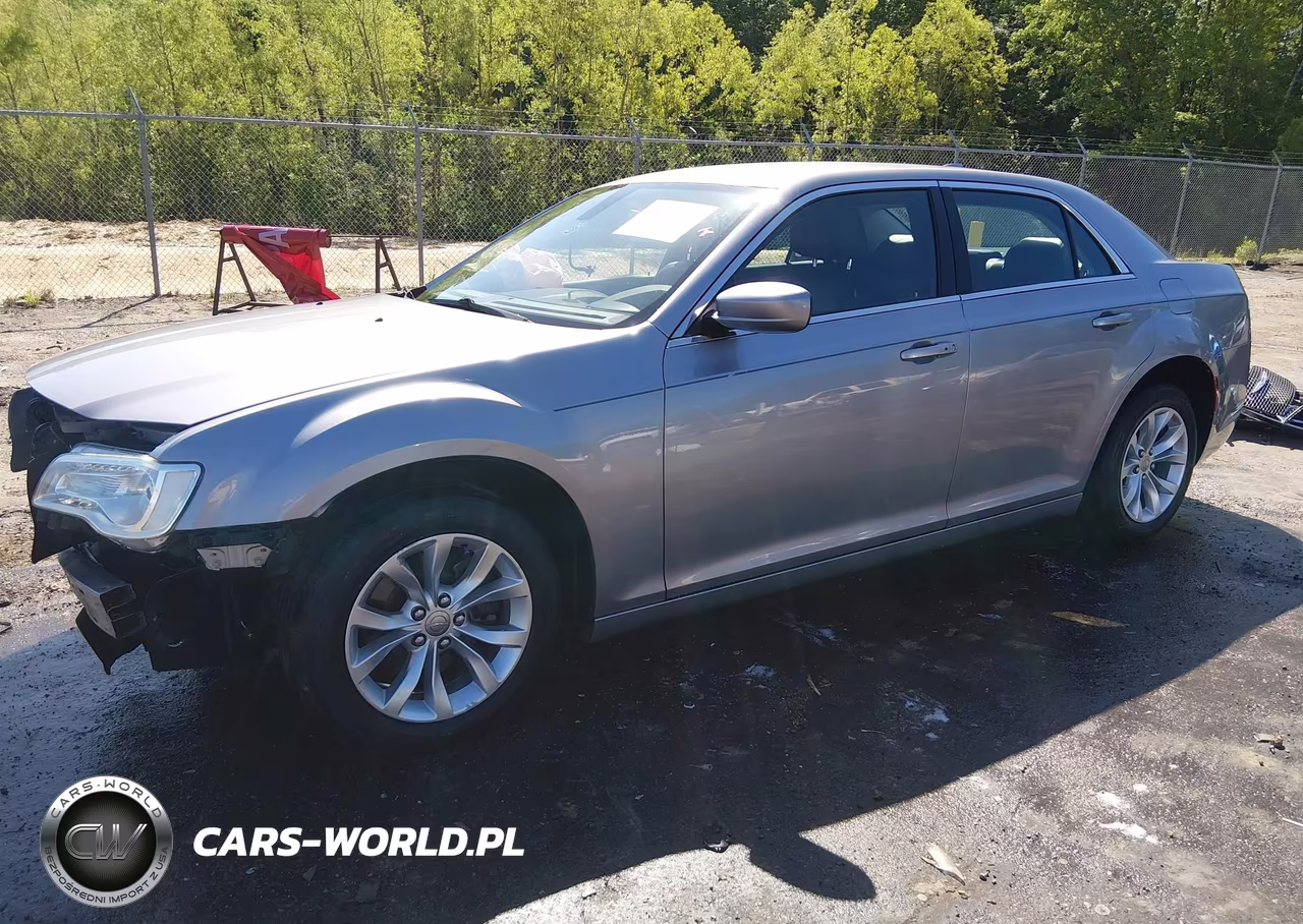 2015 Chrysler 300 Limited VIN:2C3CCAAG3FH908831 - 2
