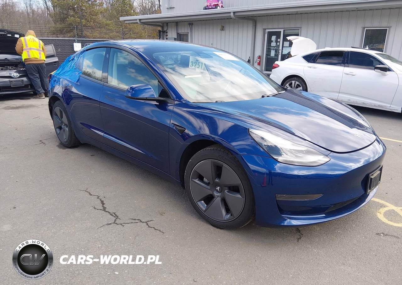 2021 Tesla Model 3 Standard Range Plus Rear-Wheel Drive