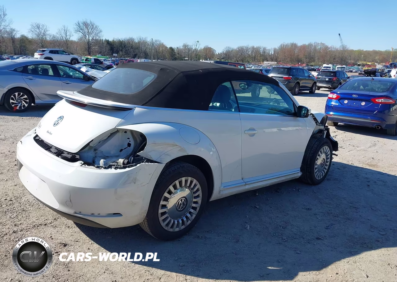 2016 Volkswagen Beetle 1.8T S VIN:3VW517AT0GM800693 - 4