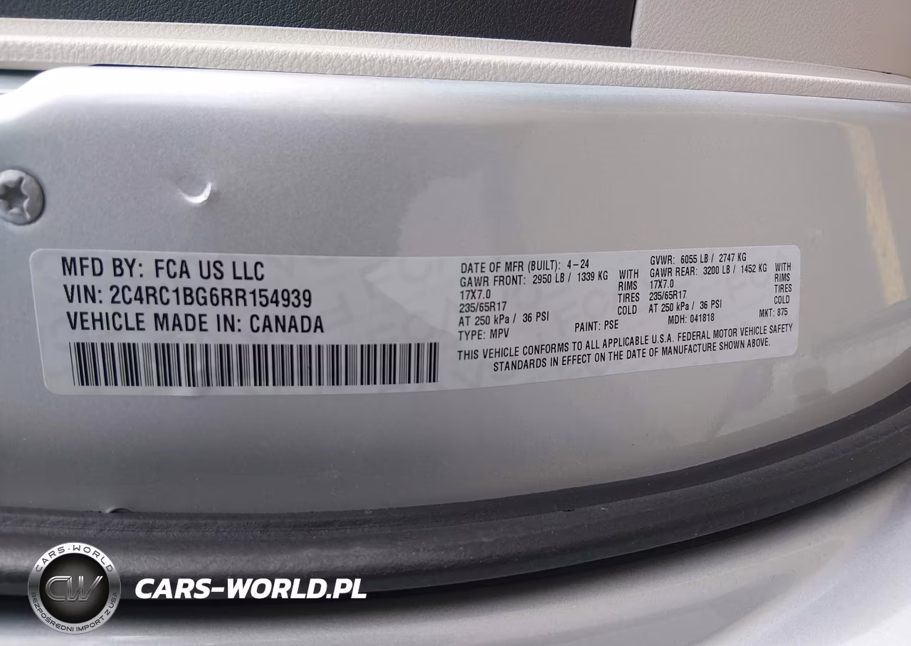 2024 Chrysler Pacifica Touring L VIN:2C4RC1BG6RR154939 - 9