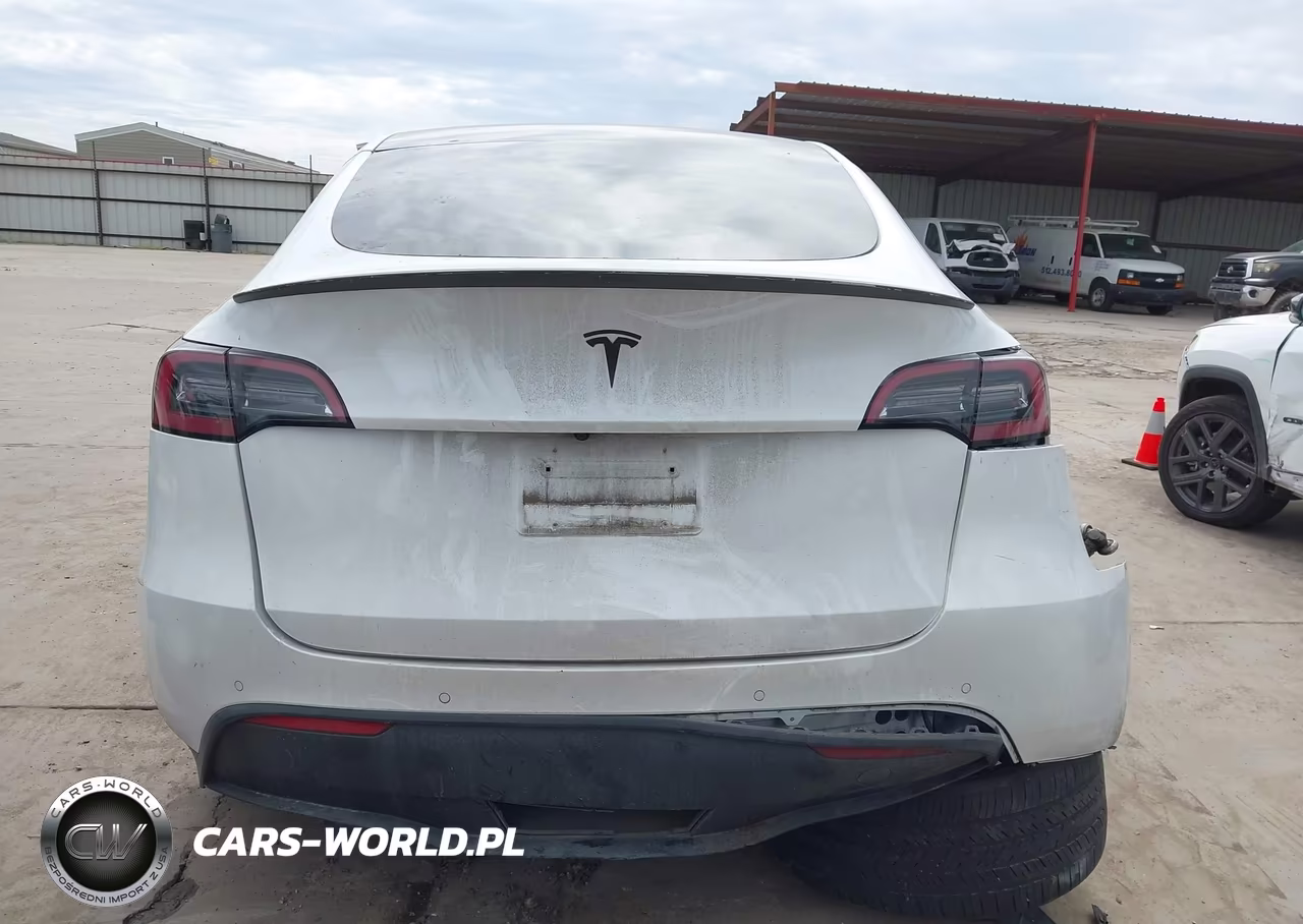2022 Tesla Model Y Performance Dual Motor All-Wheel Drive VIN:7SAYGDEF9NF453595 - 15