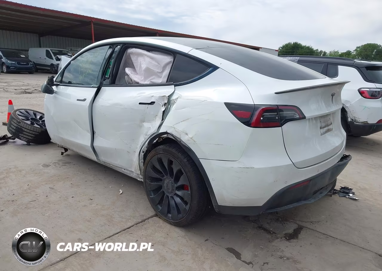 2022 Tesla Model Y Performance Dual Motor All-Wheel Drive VIN:7SAYGDEF9NF453595 - 3