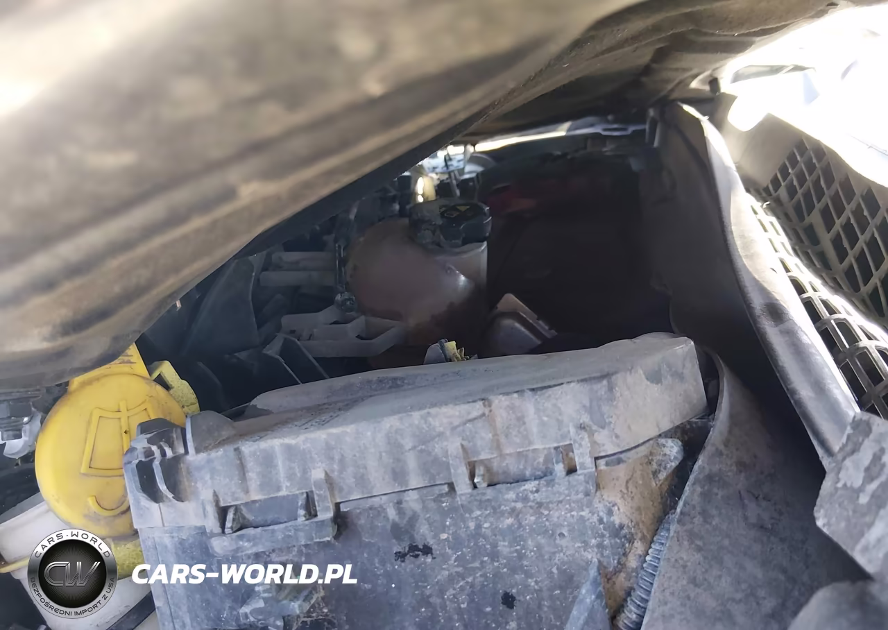 2018 Jeep Renegade Latitude 4X4 VIN:ZACCJBBB3JPG97602 - 10