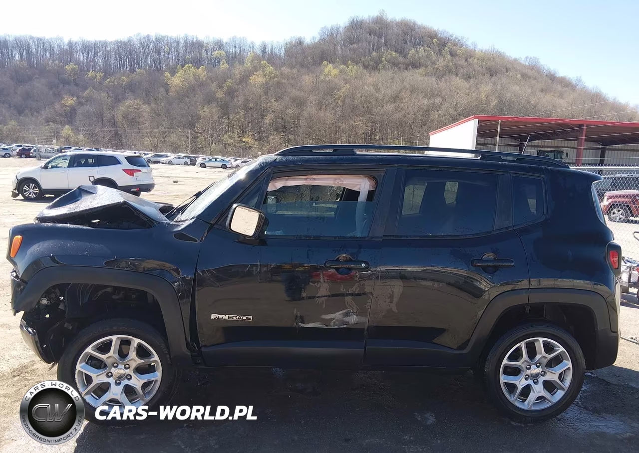 2018 Jeep Renegade Latitude 4X4 VIN:ZACCJBBB3JPG97602 - 14