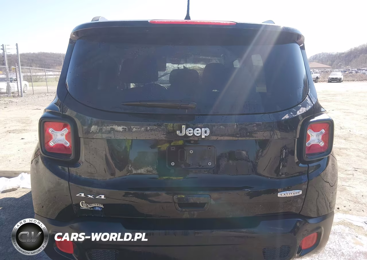 2018 Jeep Renegade Latitude 4X4 VIN:ZACCJBBB3JPG97602 - 16