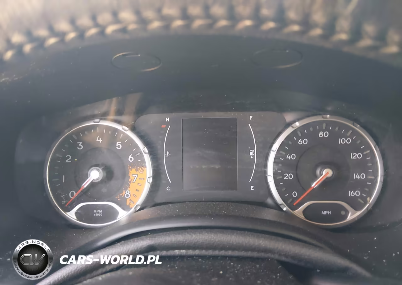 2018 Jeep Renegade Latitude 4X4 VIN:ZACCJBBB3JPG97602 - 7