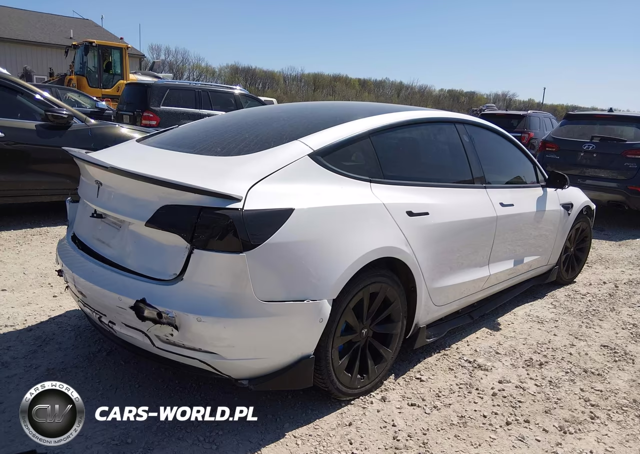 2021 Tesla Model 3 Standard Range Plus Rear-Wheel Drive VIN:5YJ3E1EA1MF986619 - 4