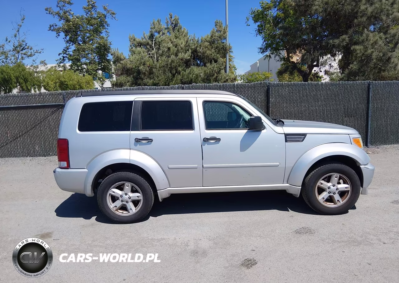 2011 Dodge Nitro Sxt VIN:1D4PT5GKXBW543384 - 13