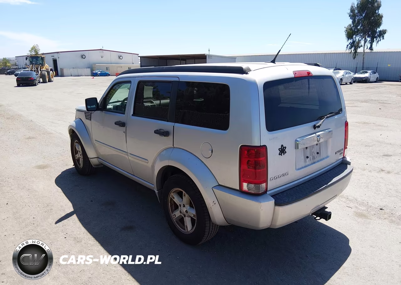2011 Dodge Nitro Sxt VIN:1D4PT5GKXBW543384 - 3
