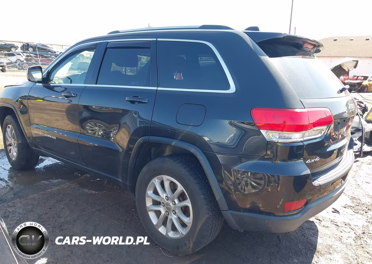 2016 Jeep Grand Cherokee Laredo VIN:1C4RJFAG1GC334050 - 3