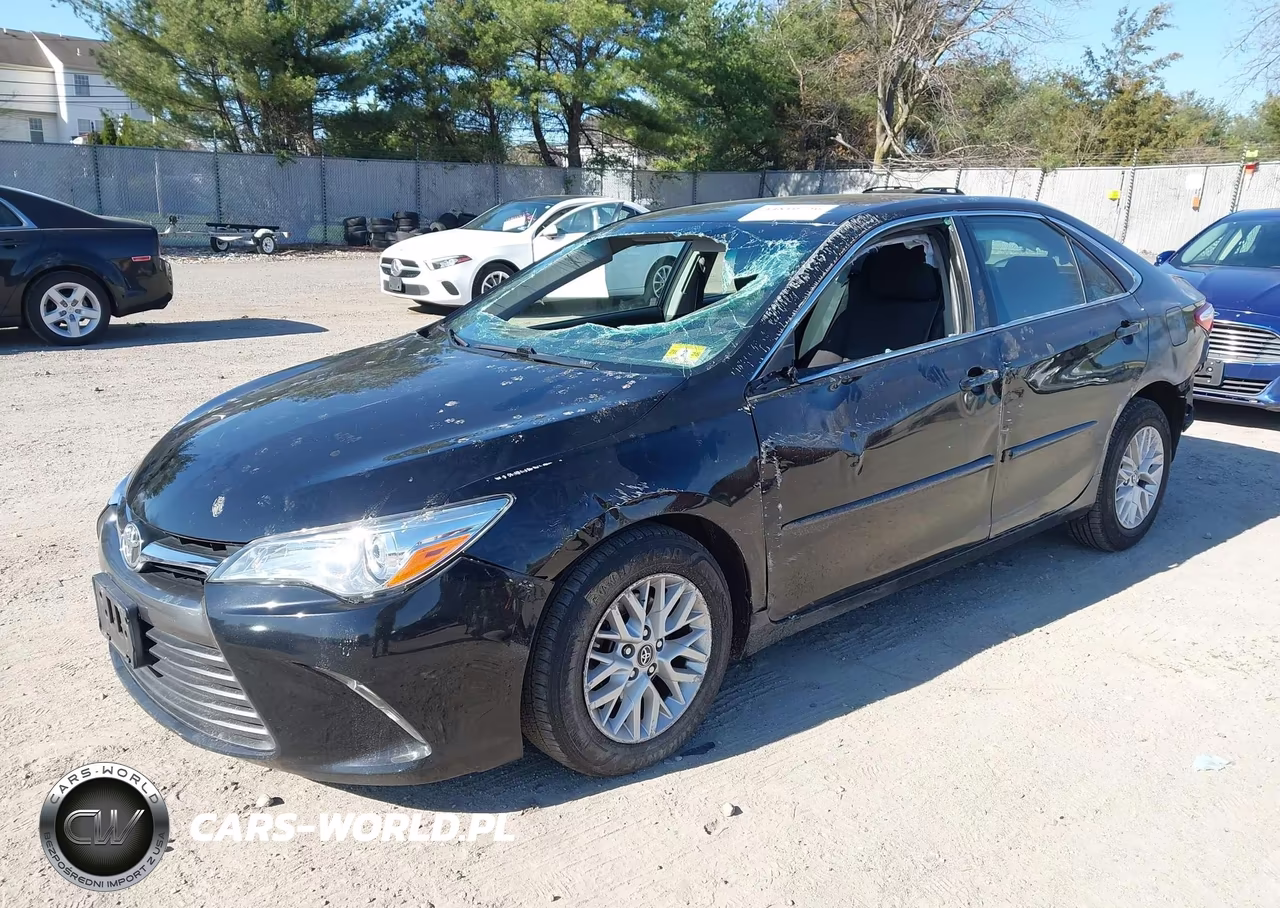 2016 Toyota Camry Le VIN:4T4BF1FK1GR557445 - 2