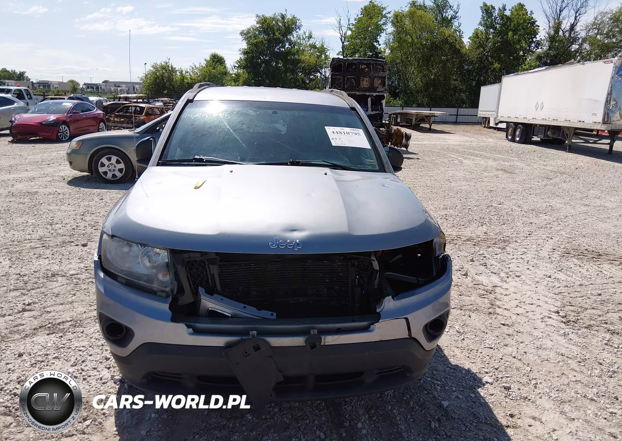 2015 Jeep Compass Sport VIN:1C4NJCBA4FD313693 - 12