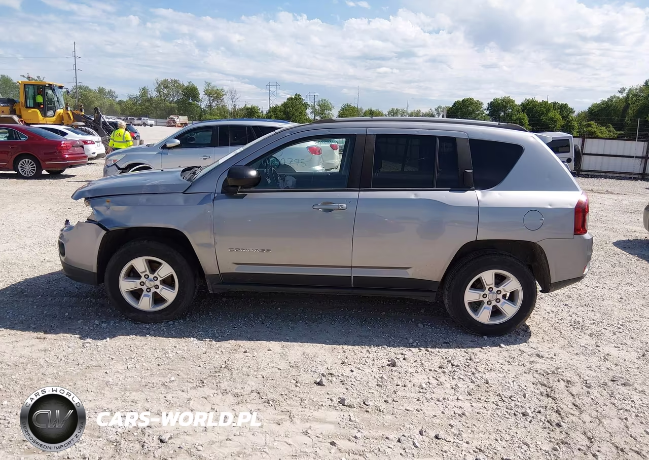 2015 Jeep Compass Sport VIN:1C4NJCBA4FD313693 - 14