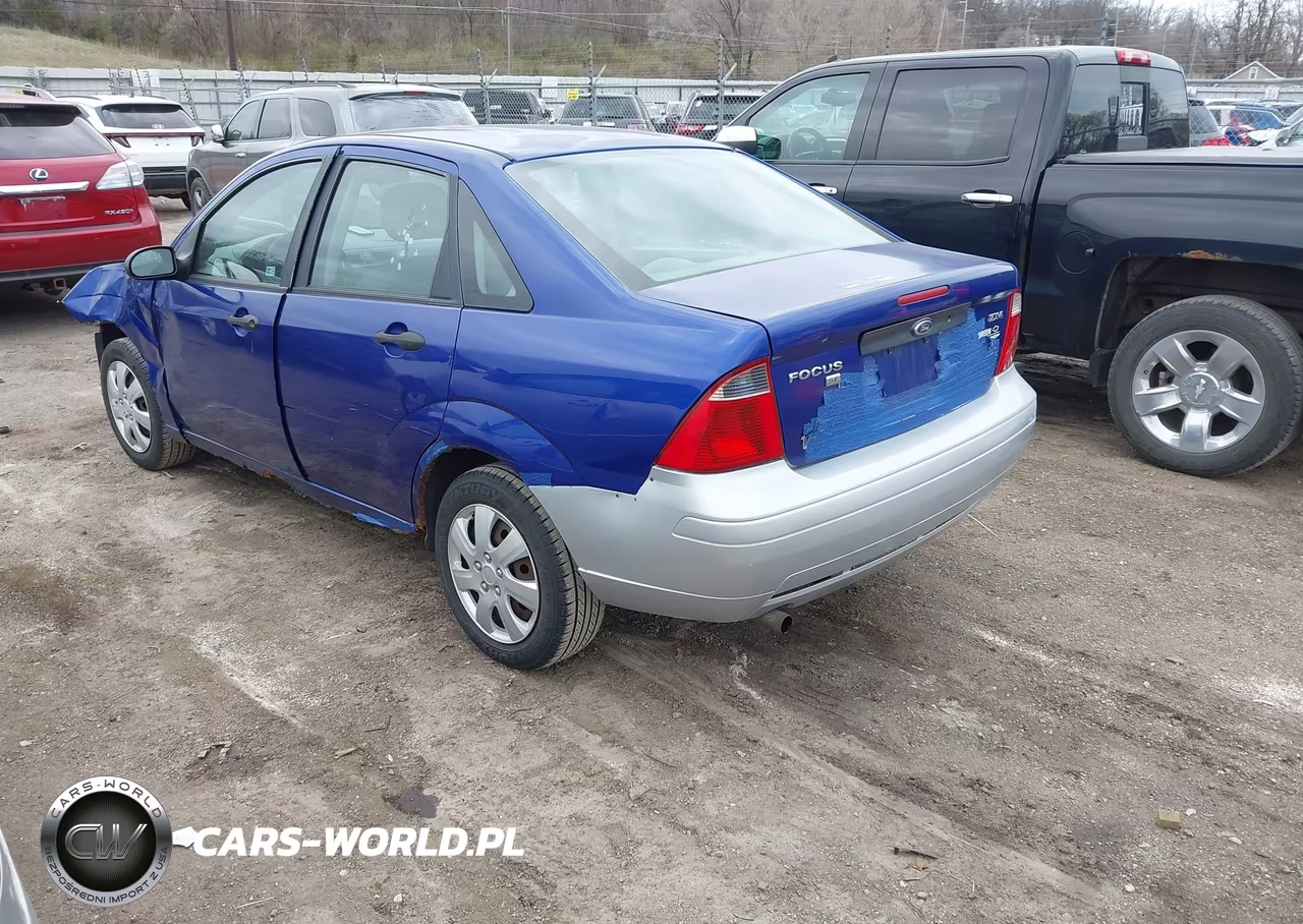 2005 Ford Focus Zx4 VIN:1FAFP34N25W281628 - 3
