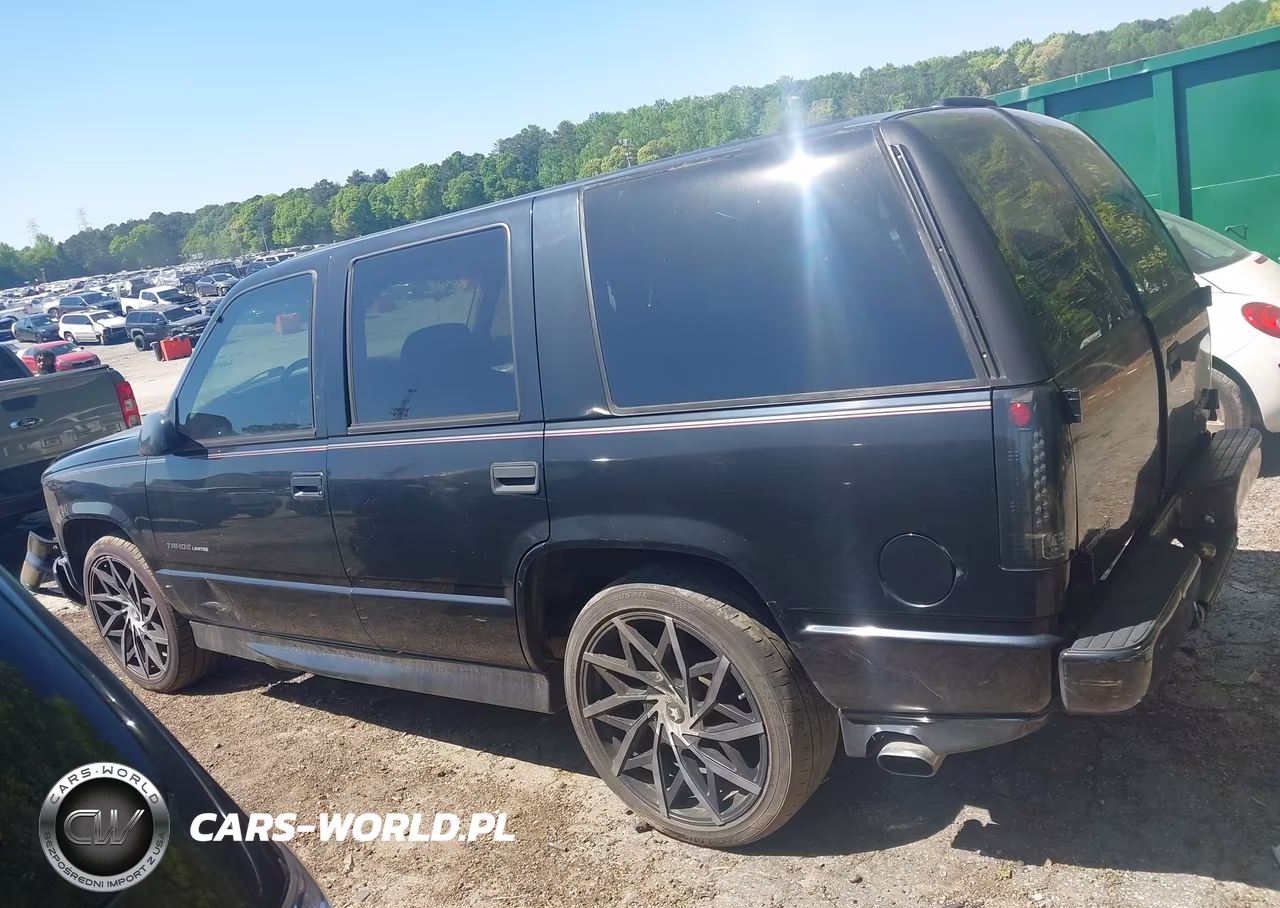 2000 Chevrolet Tahoe Limited VIN:1GNEC13R4YR130830 - 13