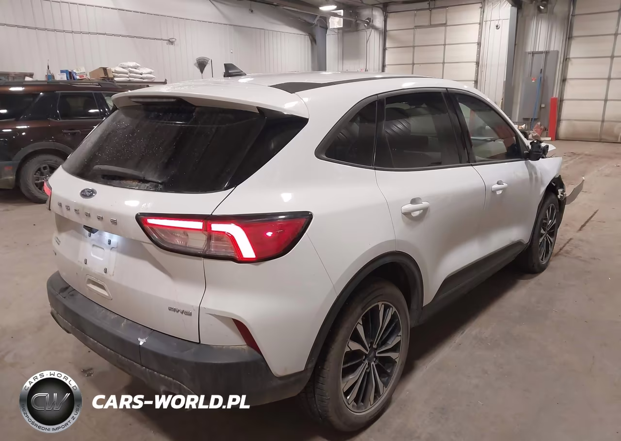 2021 Ford Escape Se VIN:1FMCU9G65MUA20545 - 4
