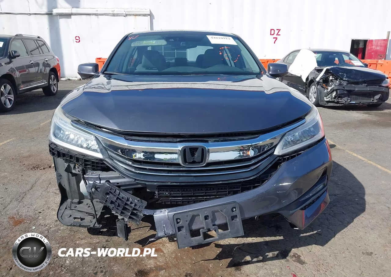 2017 Honda Accord Touring V6 VIN:1HGCR3F97HA023406 - 6