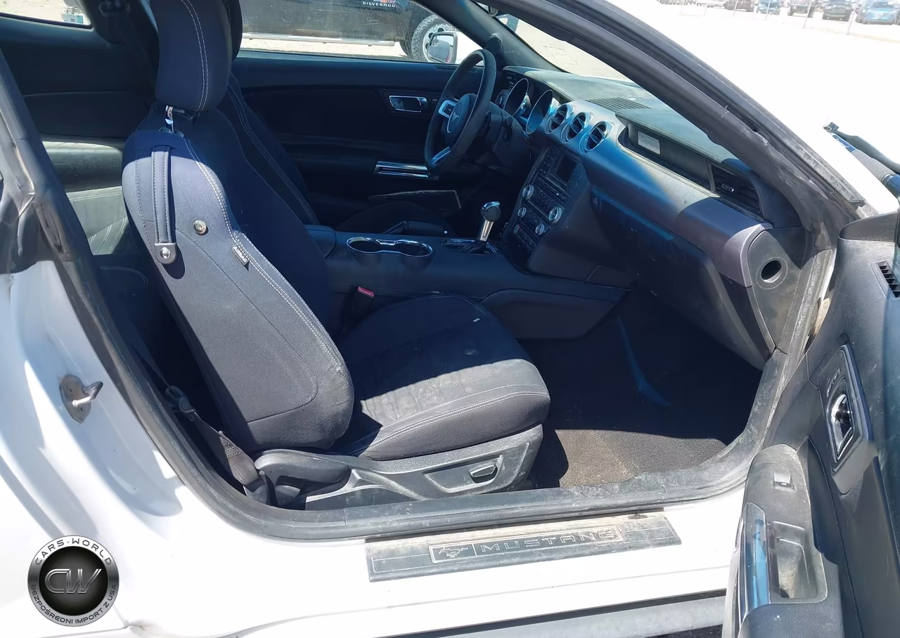 2016 Ford Mustang Ecoboost VIN:1FA6P8TH5G5246230 - 5