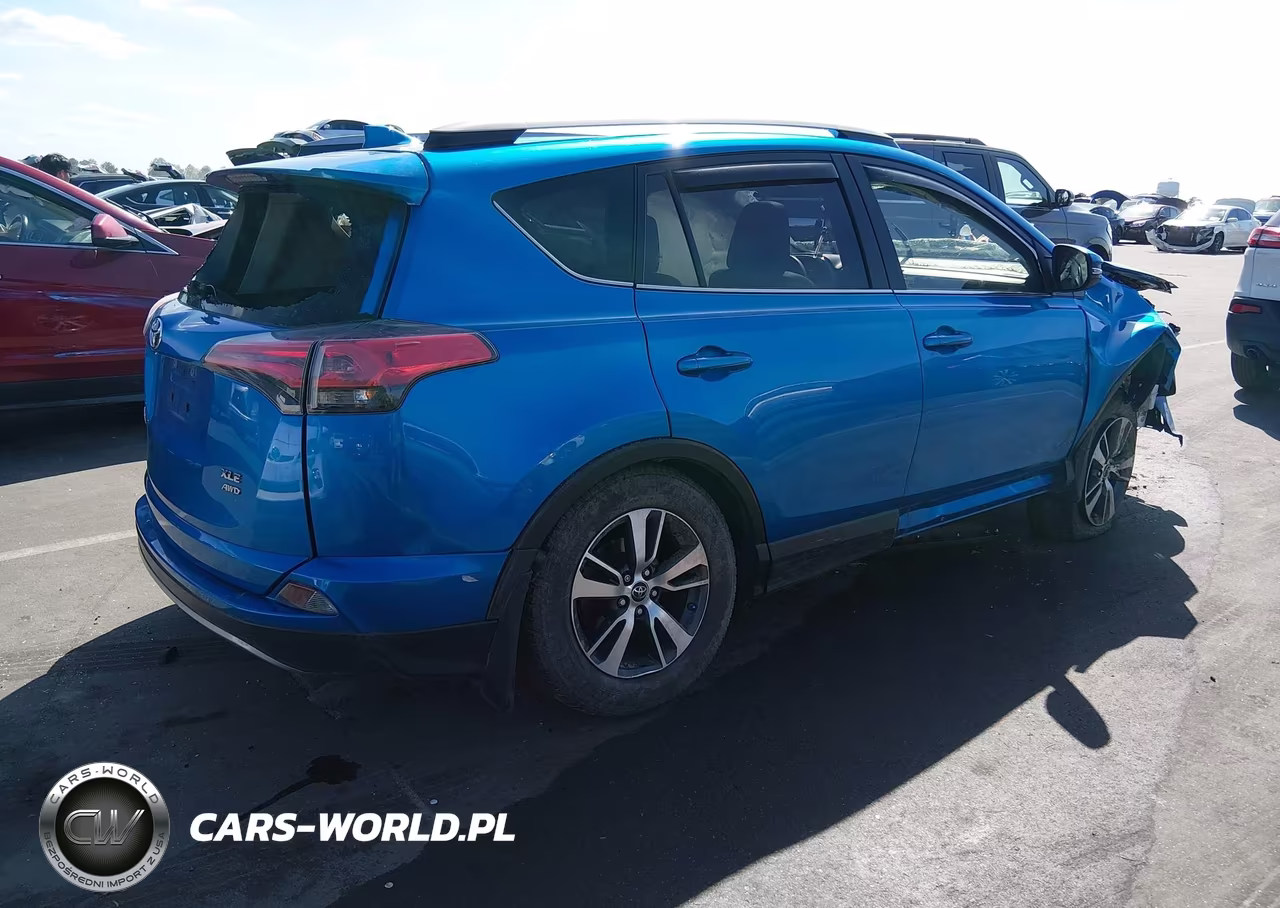 2018 Toyota Rav4 Xle VIN:JTMRFREVXJJ225150 - 4