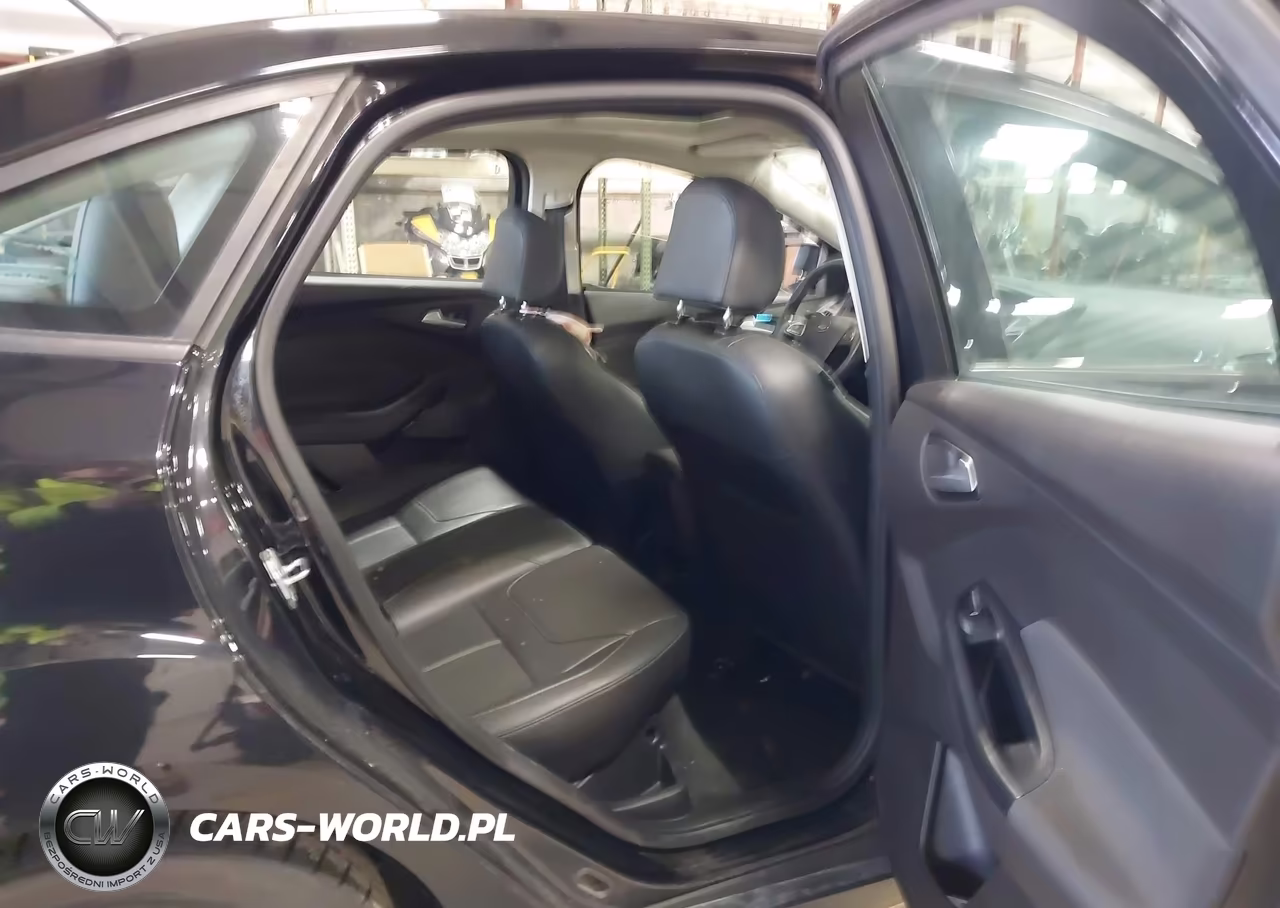 2016 Ford Focus Se VIN:1FADP3F27GL212125 - 8