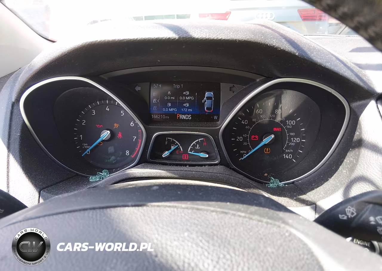 2015 Ford Focus Titanium VIN:1FADP3J28FL323157 - 7