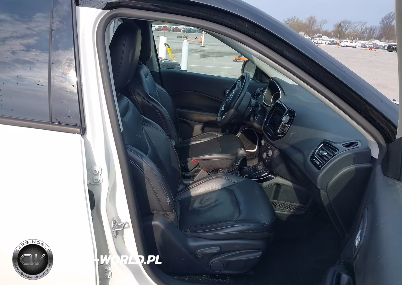 2019 Jeep Compass Limited 4X4 VIN:3C4NJDCB8KT656671 - 5