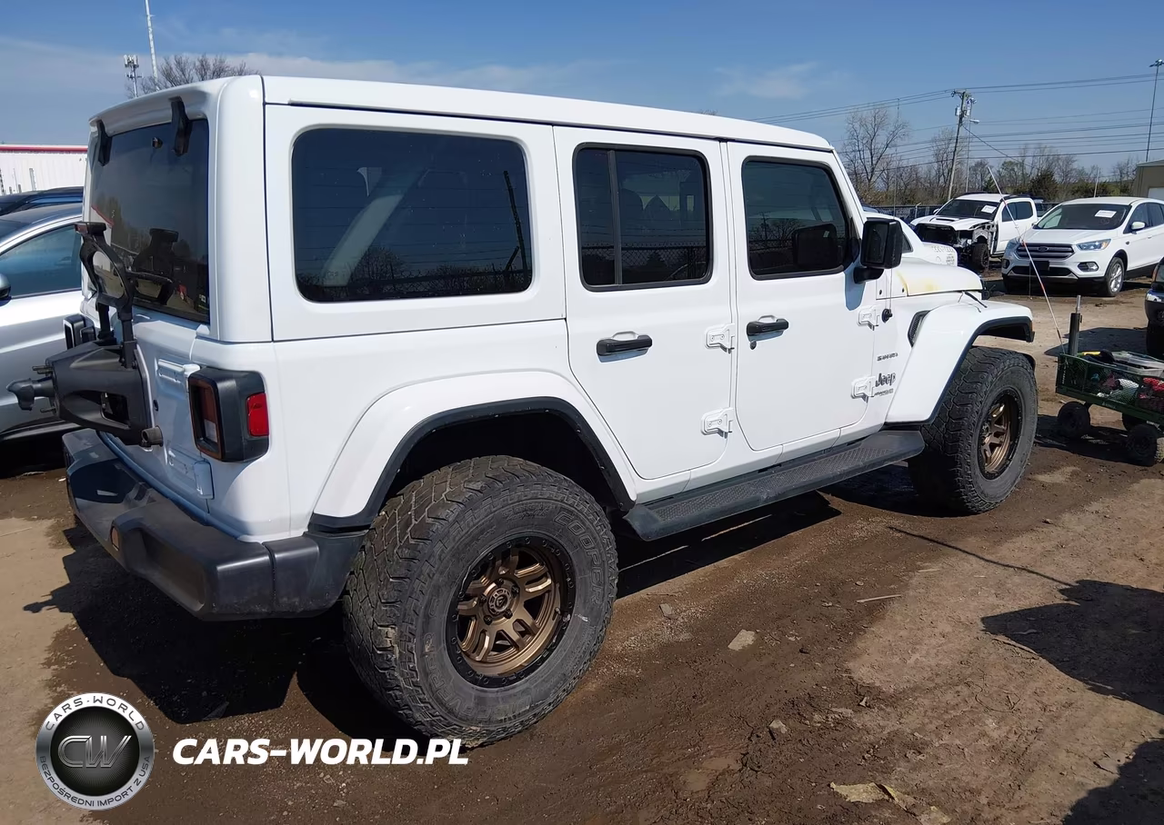 2022 Jeep Wrangler Unlimited Sahara 4X4 VIN:1C4HJXEMXNW260852 - 4