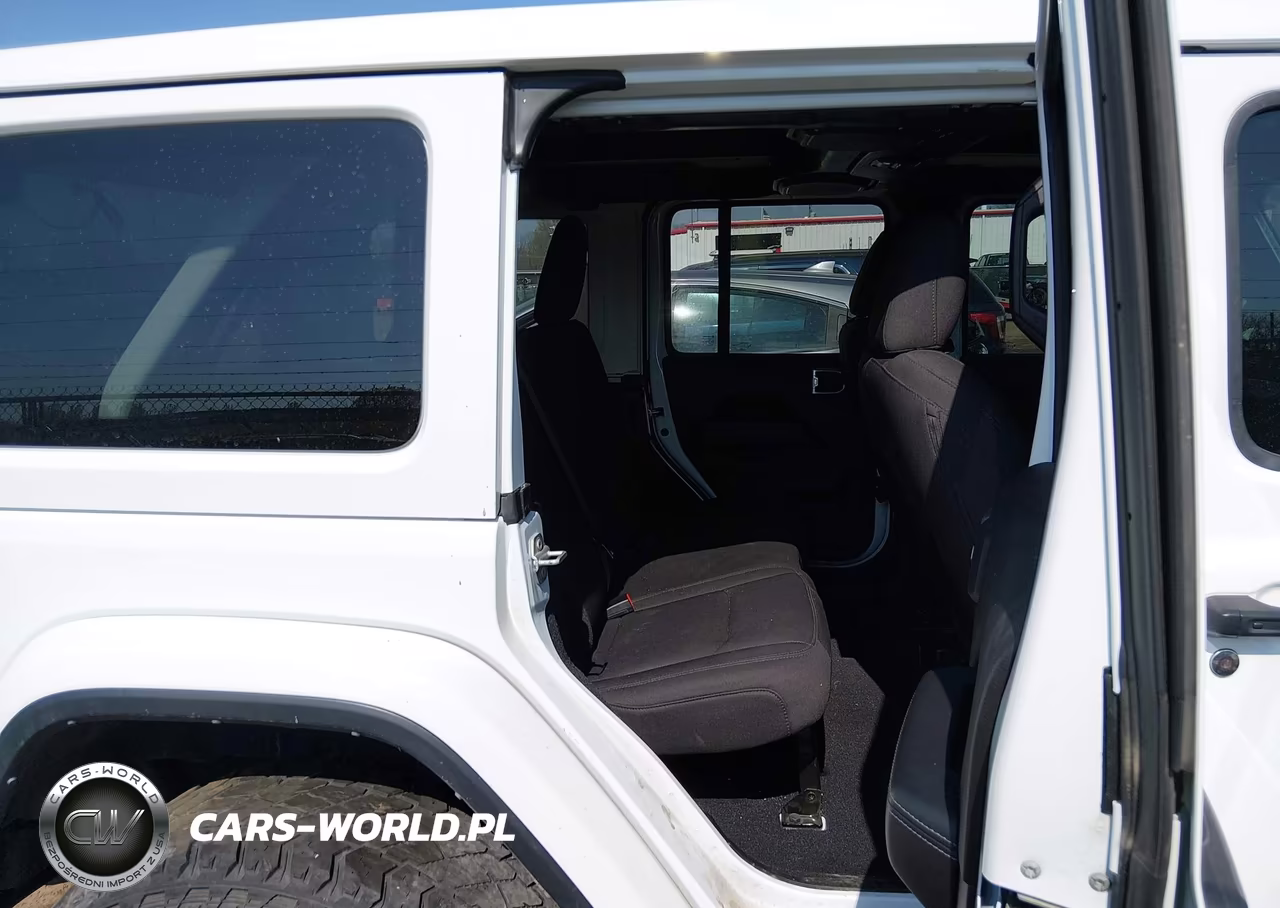 2022 Jeep Wrangler Unlimited Sahara 4X4 VIN:1C4HJXEMXNW260852 - 8